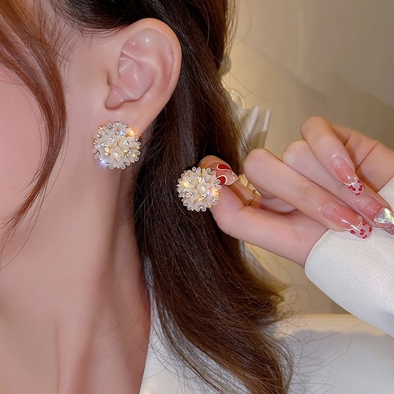 ファッション 美人度アップ チャーミング ピアス アクセサリー＜ins-3229＞